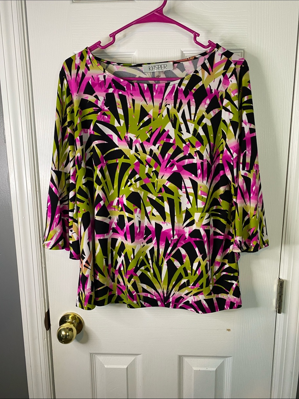 Kasper Pink & Green Abstract Leaf Scoop Neck Tunic Size Petite Large.